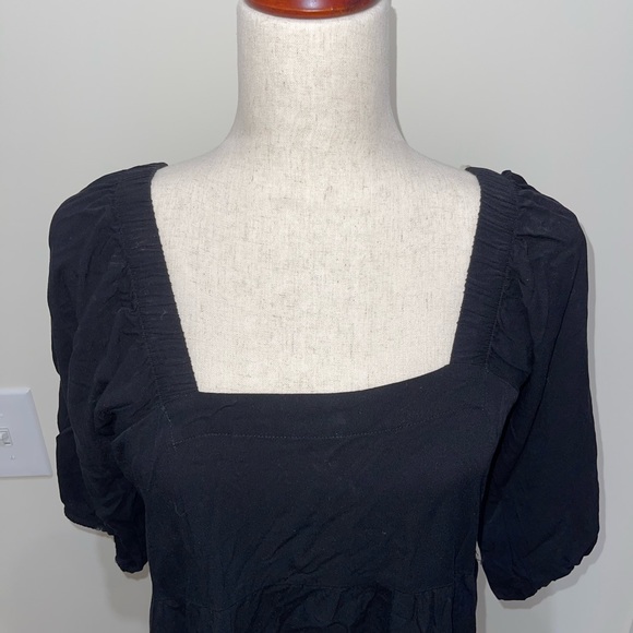 Black puff sleeve dress - Picture 2 of 6